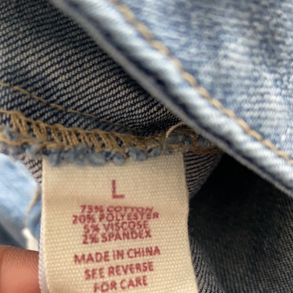 Wishlist Denim Side Button Mini Skirt Size Large - Picture 6 of 7